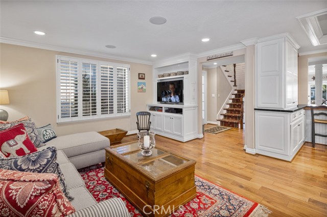 MLS #OC25221085 image #15