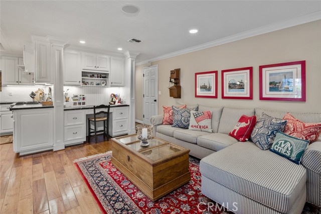 MLS #OC25221085 image #16