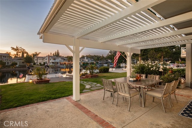 MLS #OC25221085 image #40