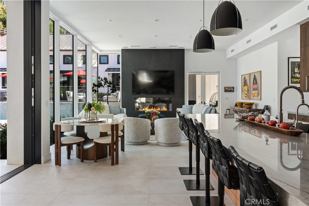 MLS #OC25221101 image #16