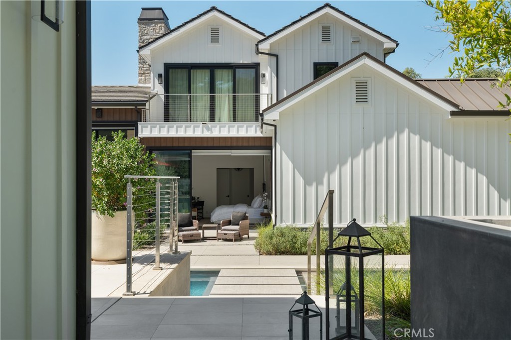 MLS #OC25221101 image #23