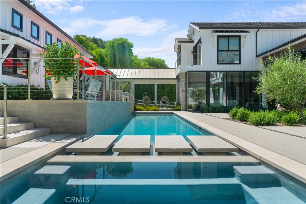 MLS #OC25221101 image #32