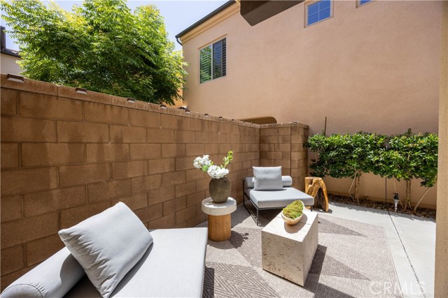 MLS #OC25221129 image #12