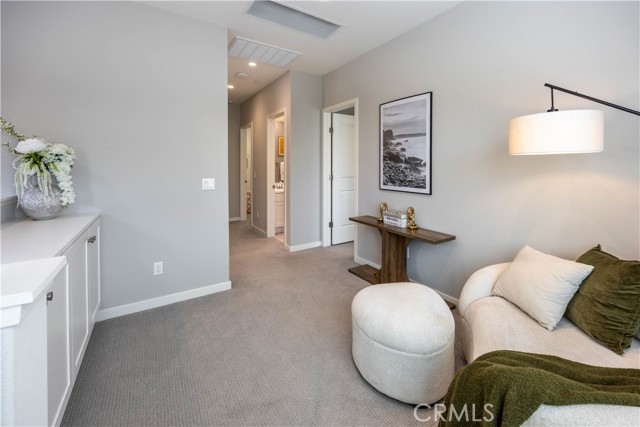 MLS #OC25221129 image #21