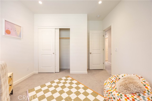 MLS #OC25221129 image #28