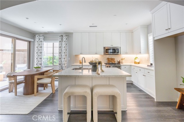 MLS #OC25221129 image #4