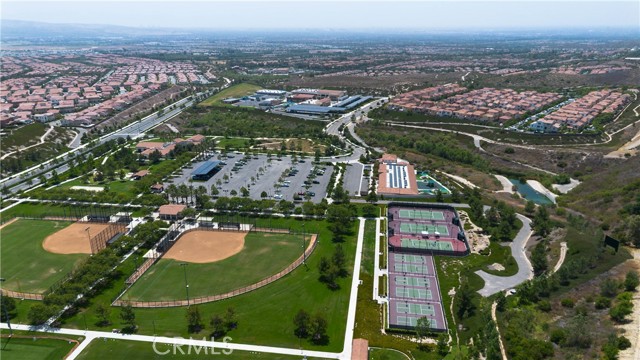 MLS #OC25221129 image #40