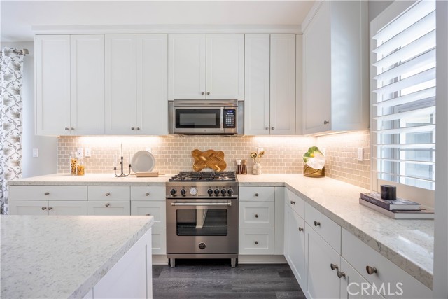 MLS #OC25221129 image #5