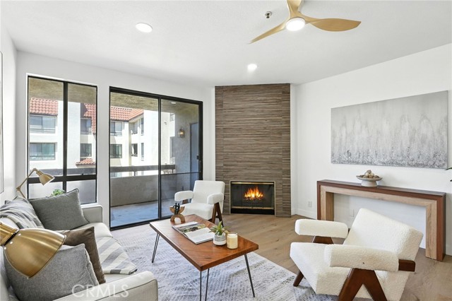 MLS #OC25221135 image #2