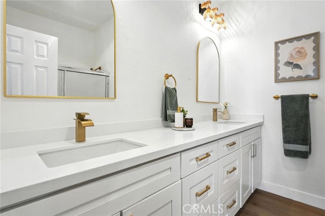 MLS #OC25221135 image #9