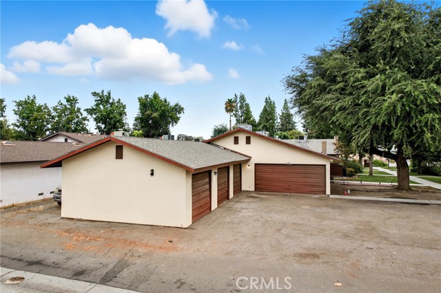 MLS #OC25221180 image #10