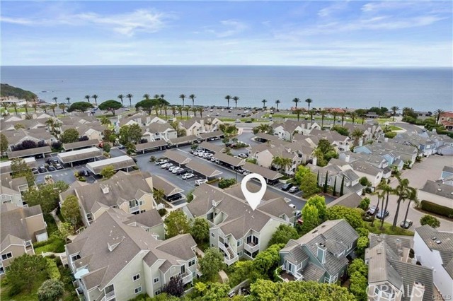 MLS #OC25221187 image #0