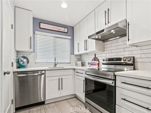 MLS #OC25221187 image #15