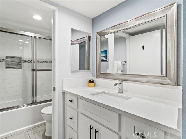 MLS #OC25221187 image #23