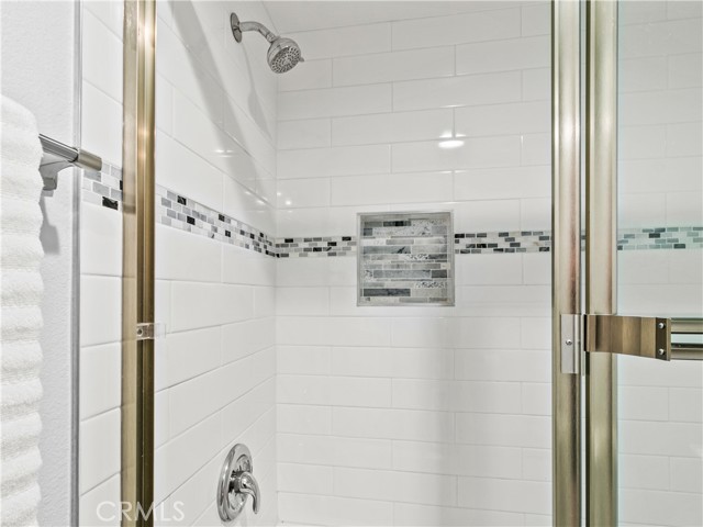 MLS #OC25221187 image #24