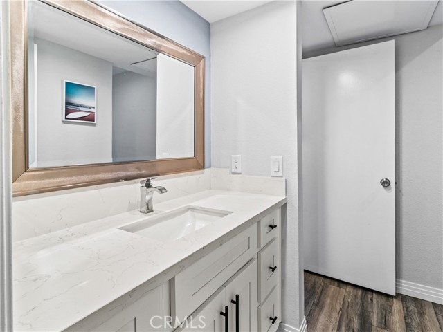 MLS #OC25221187 image #25