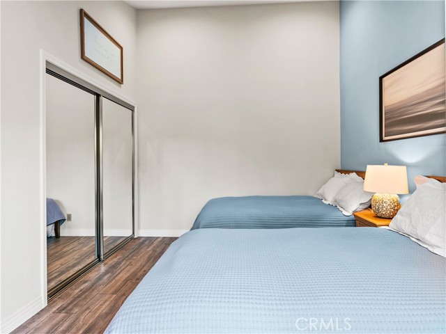 MLS #OC25221187 image #32