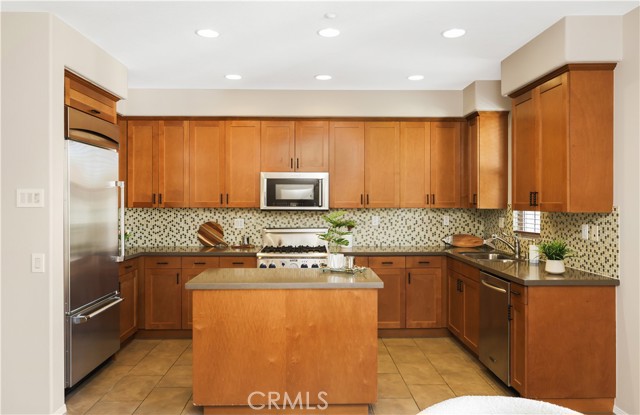 MLS #OC25221198 image #7