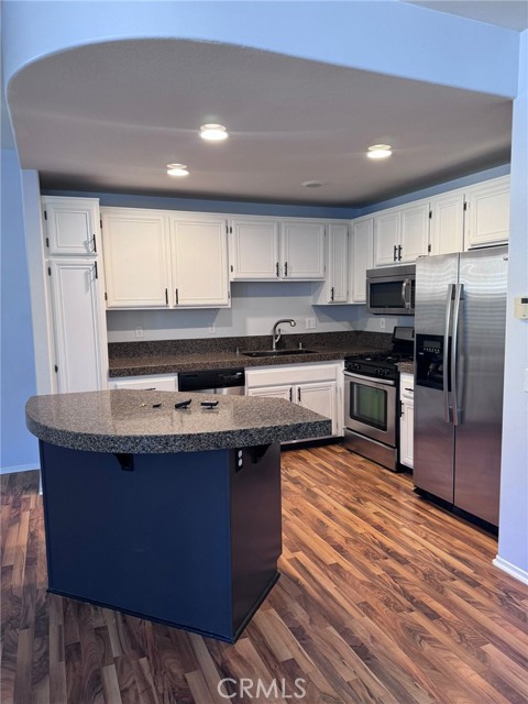 MLS #OC25221233 image #3