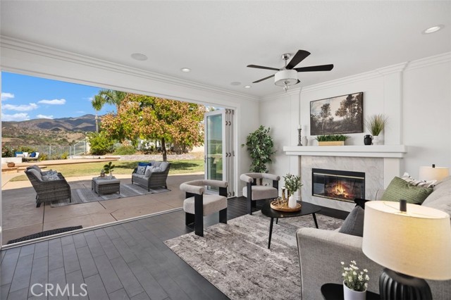 MLS #OC25221297 image #15