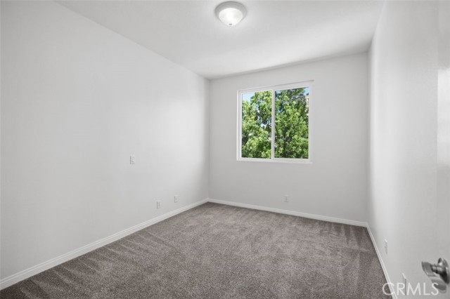 MLS #OC25221297 image #27