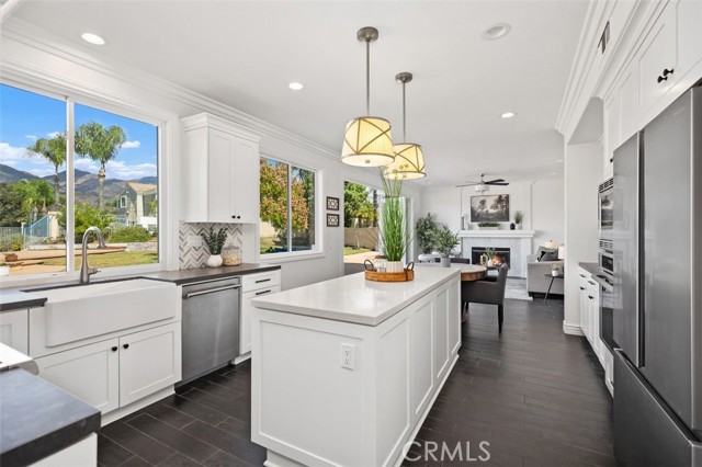 MLS #OC25221297 image #9