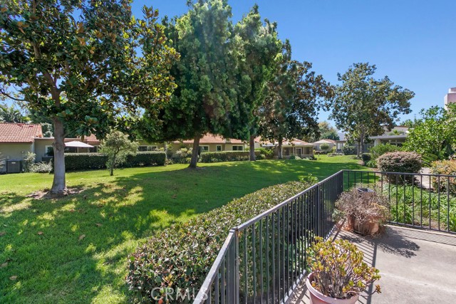 MLS #OC25221307 image #15