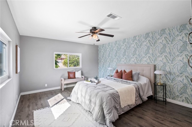 MLS #OC25221313 image #11