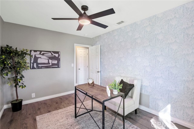 MLS #OC25221313 image #15