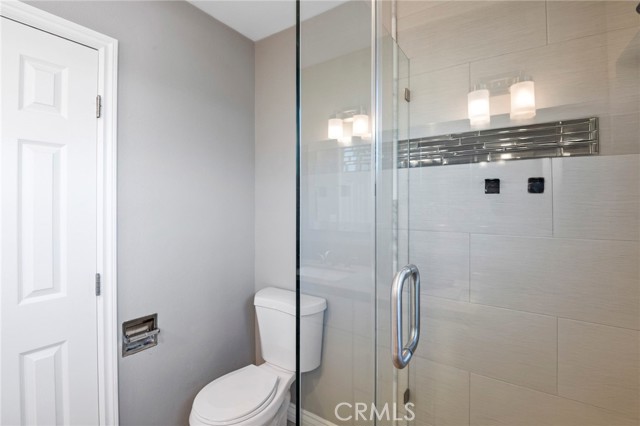 MLS #OC25221313 image #19