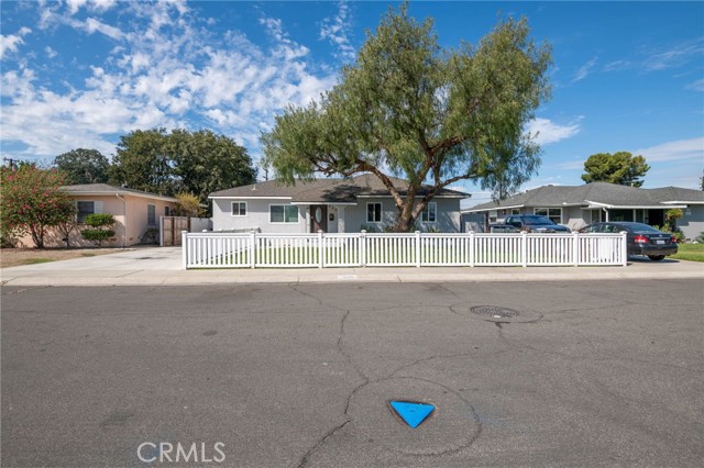 MLS #OC25221313 image #3