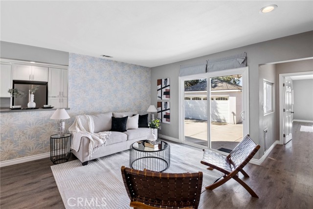 MLS #OC25221313 image #5