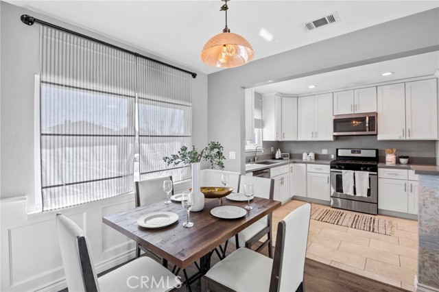 MLS #OC25221313 image #7