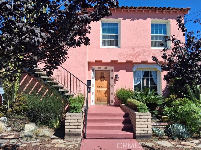 MLS #OC25221483 image #0