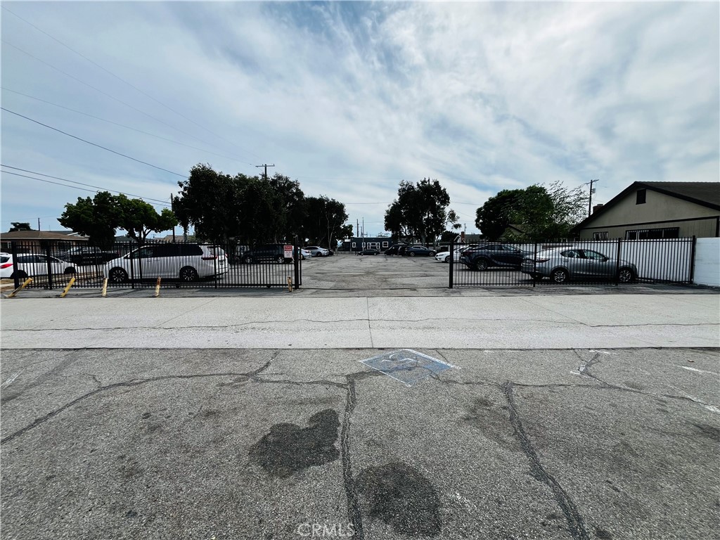 MLS #OC25221526 image #16