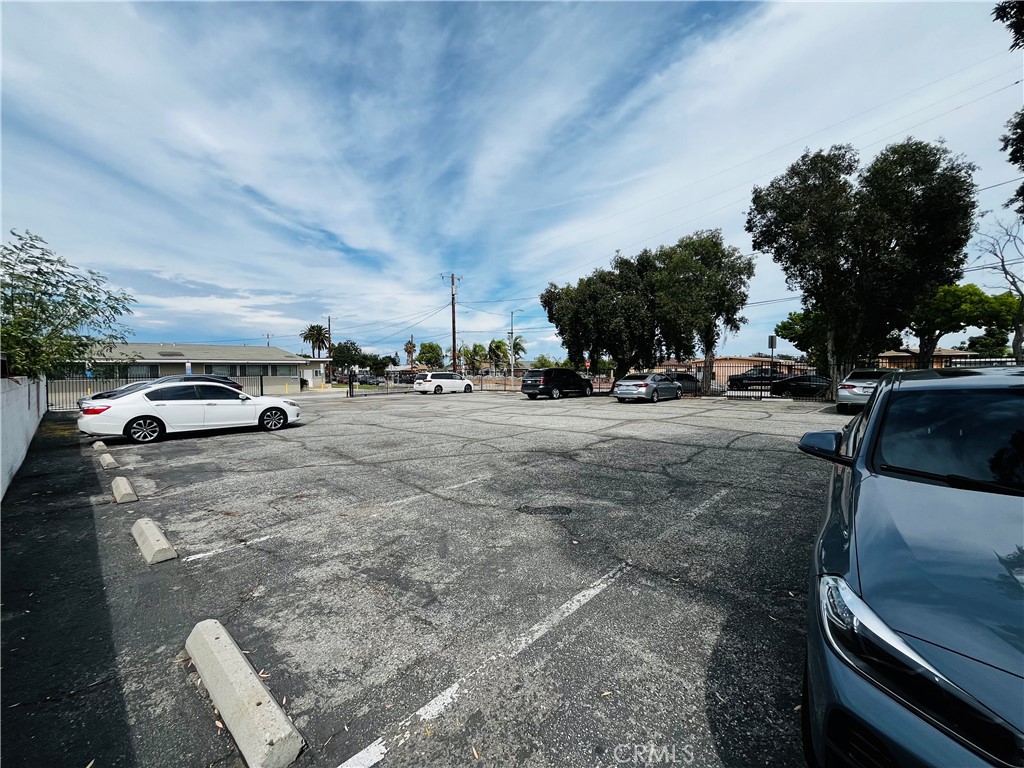 MLS #OC25221526 image #21