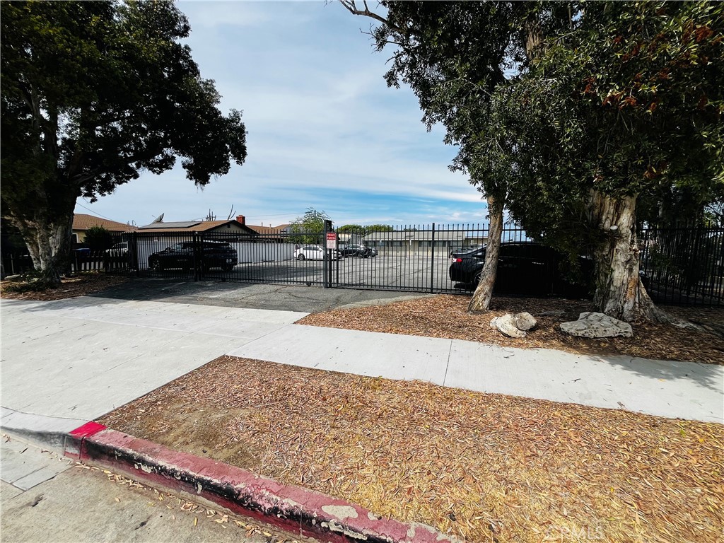 MLS #OC25221526 image #4