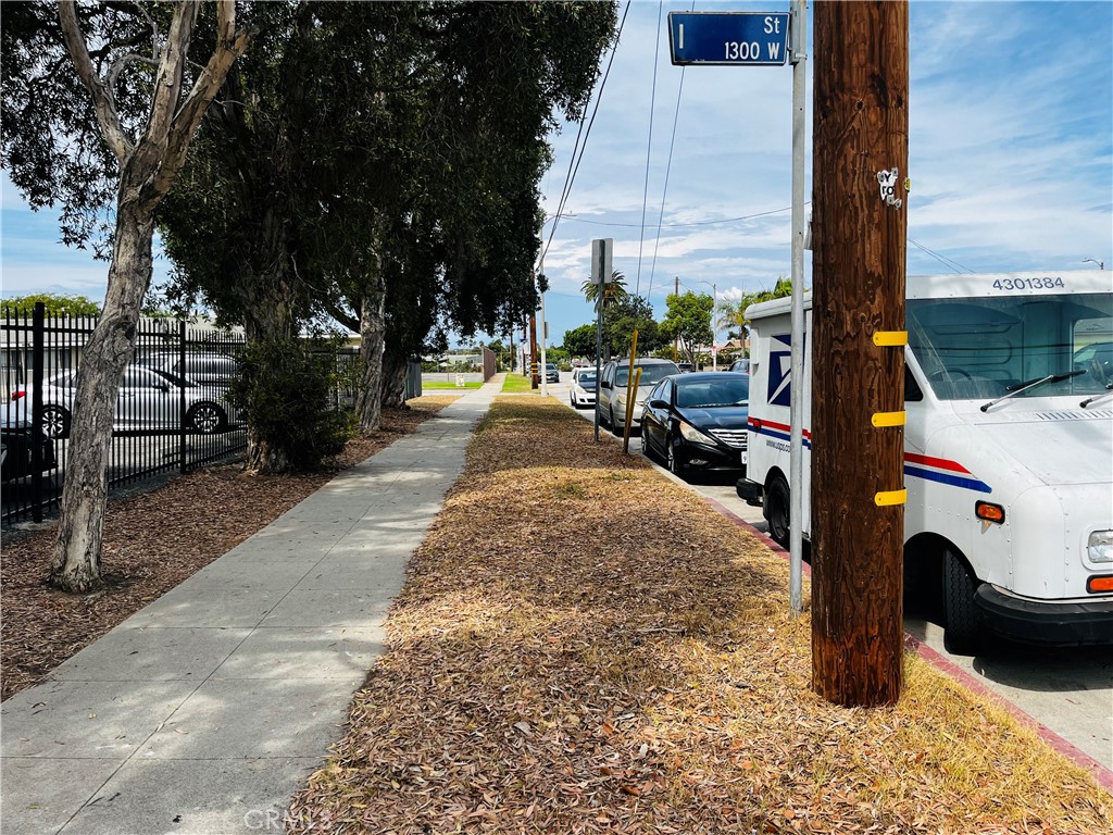 MLS #OC25221526 image #8