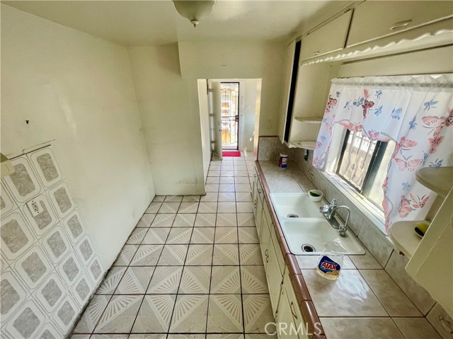 MLS #OC25221561 image #12