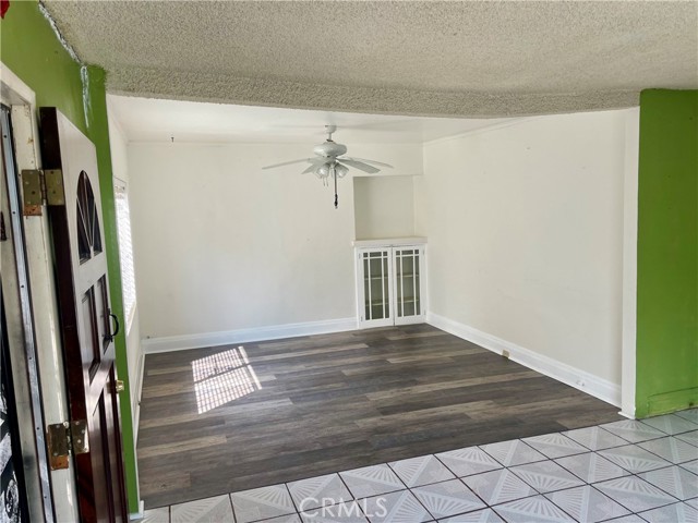 MLS #OC25221561 image #16