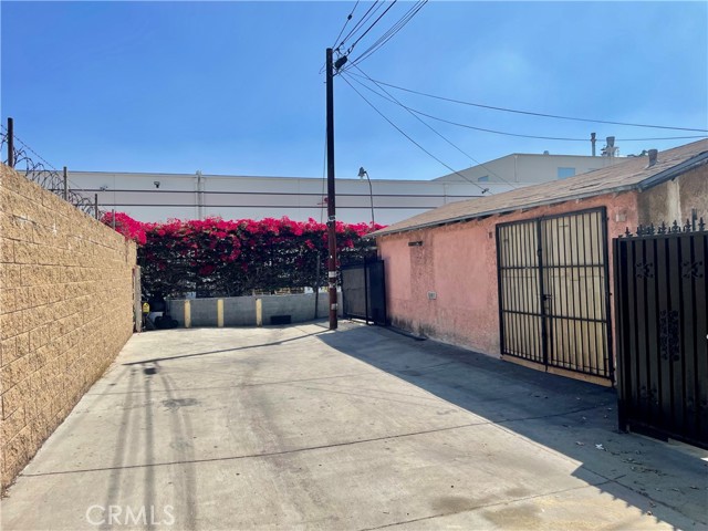 MLS #OC25221561 image #3