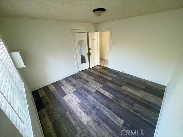 MLS #OC25221561 image #9