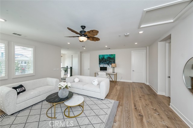 MLS #OC25221565 image #30