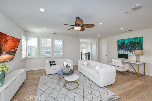 MLS #OC25221565 image #31