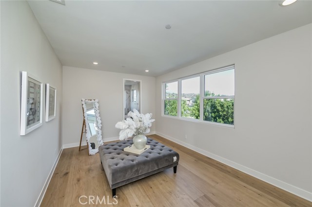 MLS #OC25221565 image #38