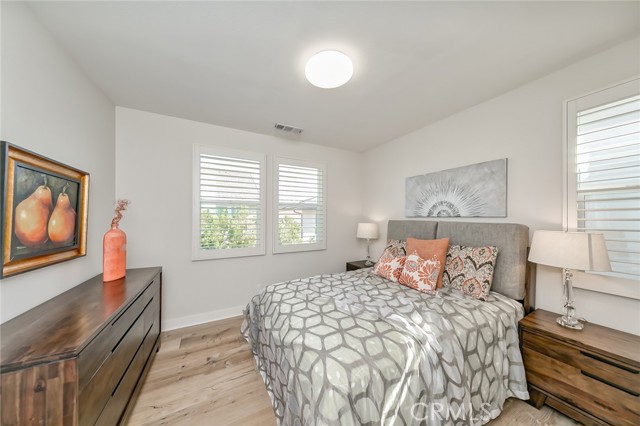 MLS #OC25221565 image #41