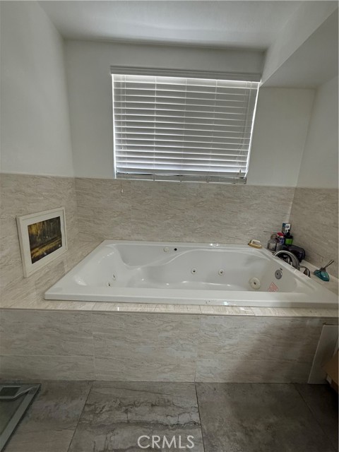 MLS #OC25221738 image #13