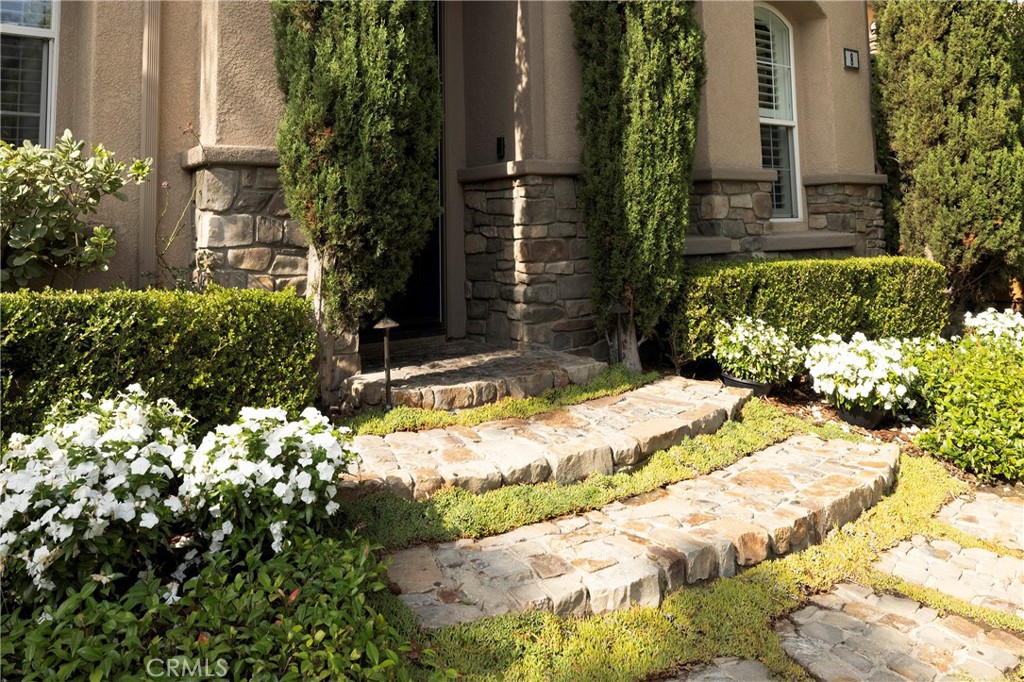 MLS #OC25221742 image #50