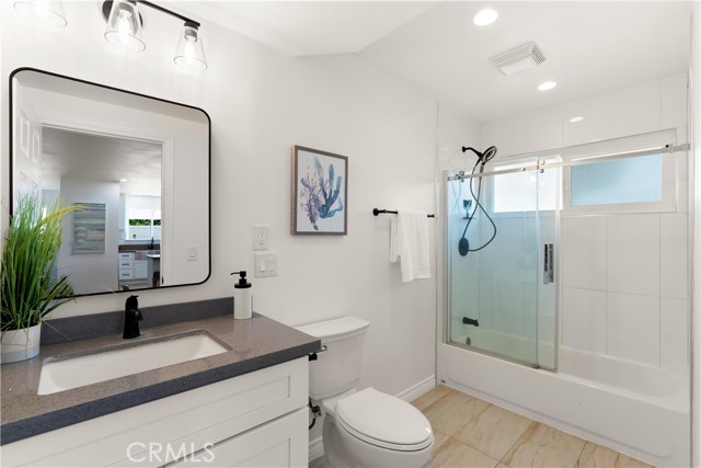 MLS #OC25221846 image #26