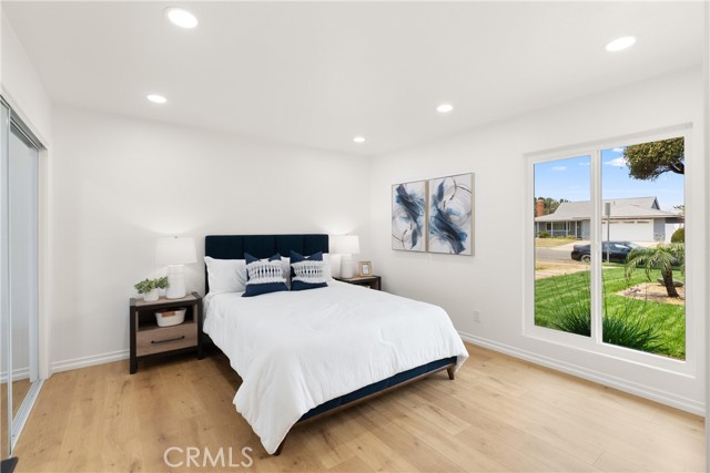 MLS #OC25221846 image #27